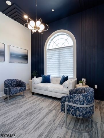 64 Eastwood Ter, East Hanover Twp., NJ 07936