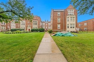15610 Van Aken Boulevard 5, Shaker Heights, OH 44120