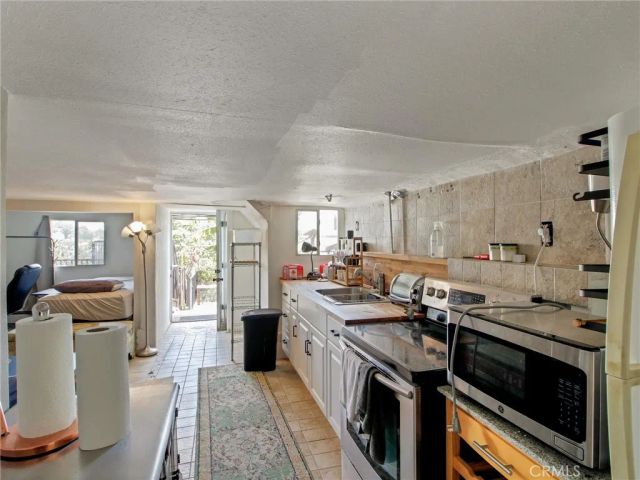 4324 Corona, Los Angeles, CA 90032