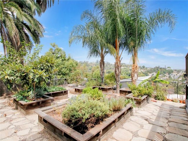 4324 Corona, Los Angeles, CA 90032