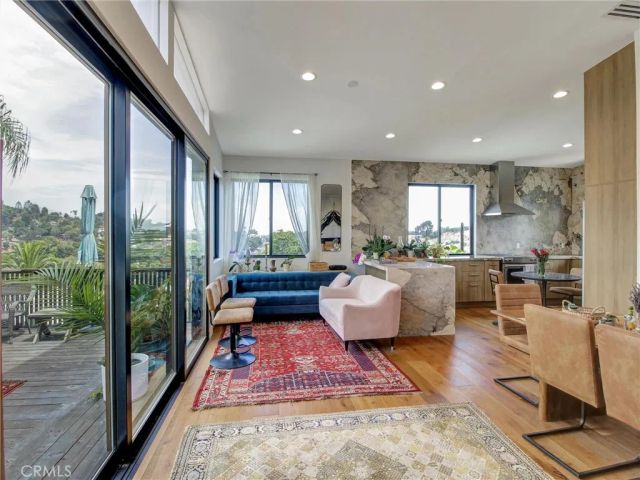 4324 Corona, Los Angeles, CA 90032