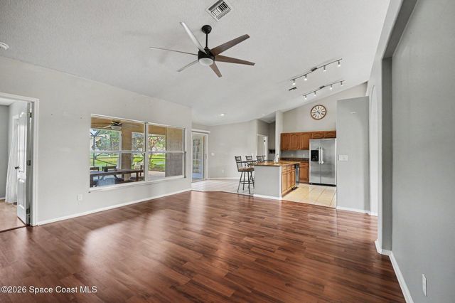 722 Falls Creek Drive, Melbourne, FL 32904