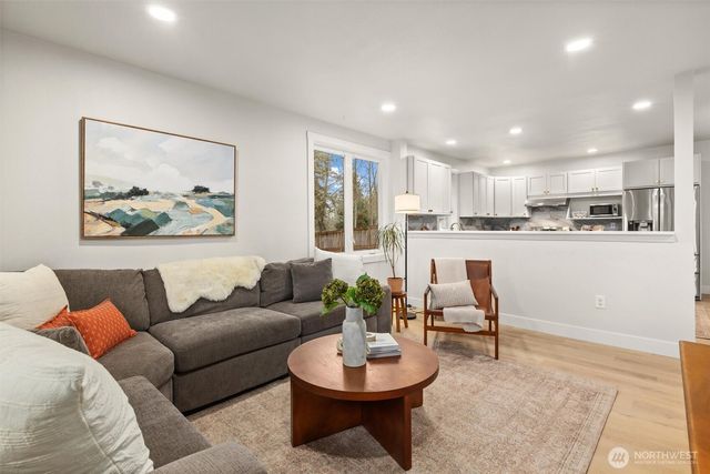 16046 179th Place NE, Woodinville, WA 98072