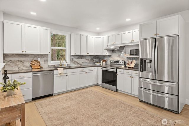 16046 179th Place NE, Woodinville, WA 98072