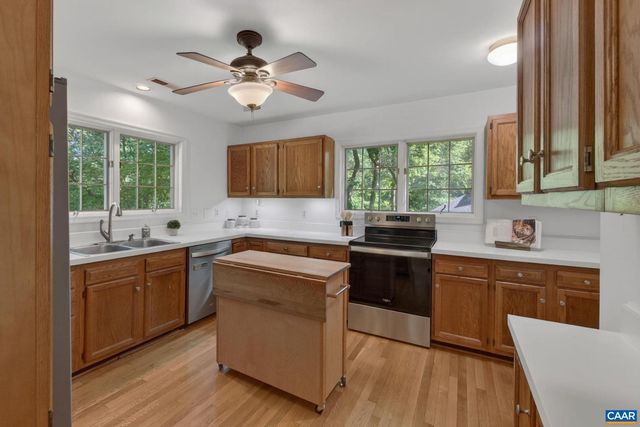 255 HOMESTEAD LN, Charlottesville, VA 22902
