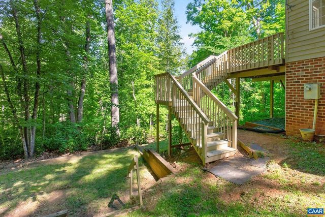 255 HOMESTEAD LN, Charlottesville, VA 22902