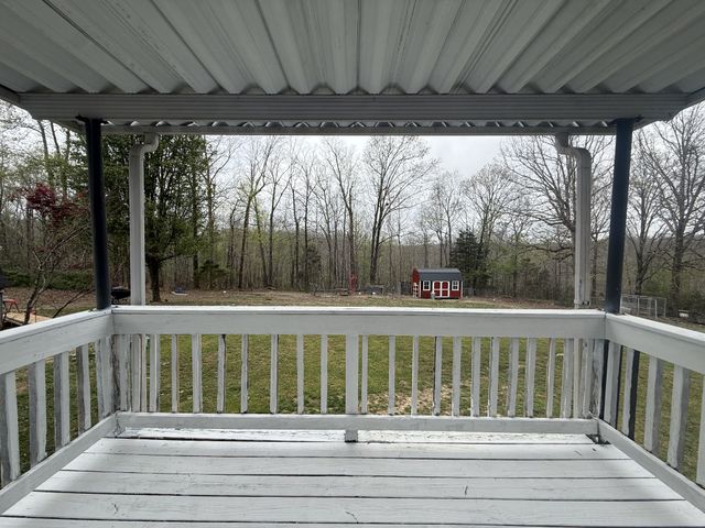 150 Deerwood Rd, Hohenwald, TN 38462