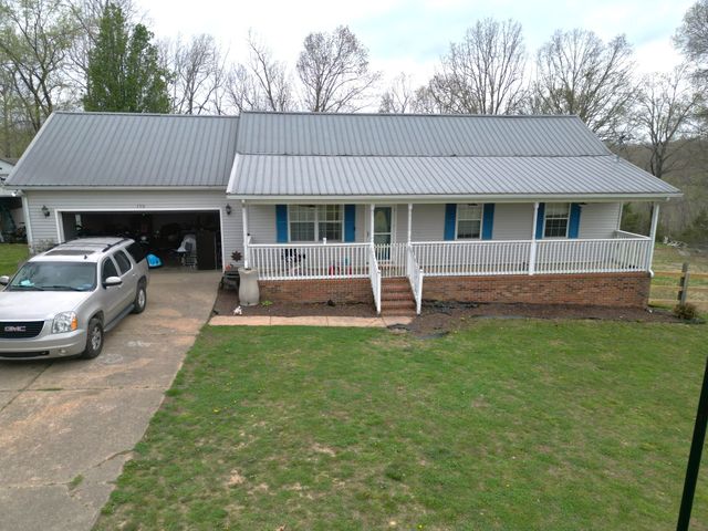 150 Deerwood Rd, Hohenwald, TN 38462