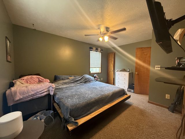 150 Deerwood Rd, Hohenwald, TN 38462