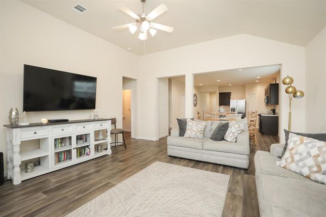 4714 S Richwood Drive, Richmond, TX 77469