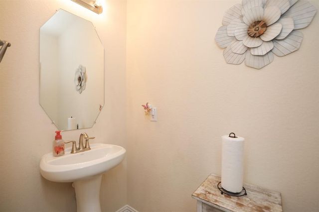 4714 S Richwood Drive, Richmond, TX 77469