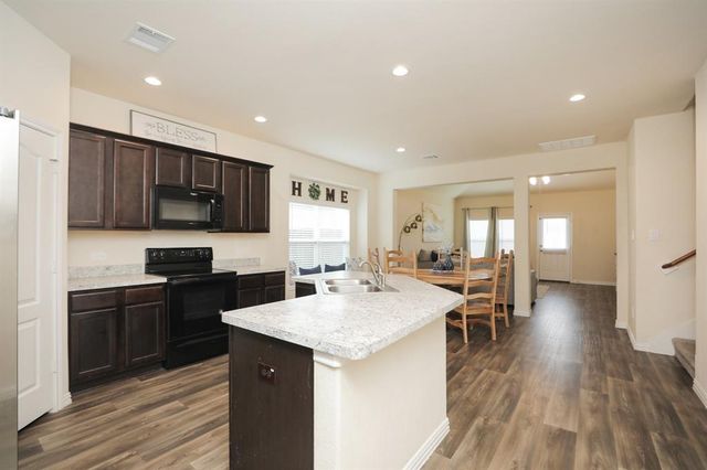 4714 S Richwood Drive, Richmond, TX 77469