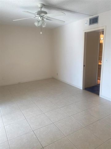 408 Grantham A 408, Deerfield Beach, FL 33442
