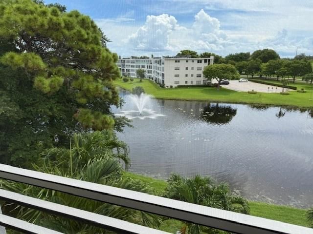 408 Grantham A 408, Deerfield Beach, FL 33442