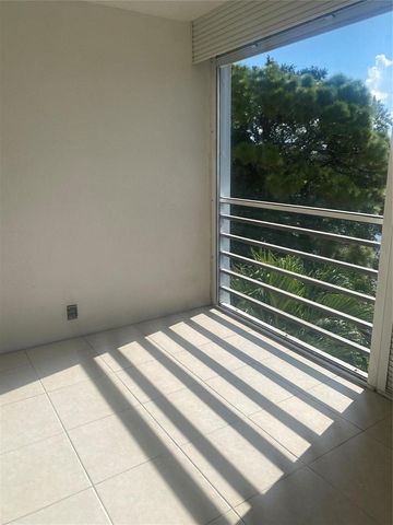 408 Grantham A 408, Deerfield Beach, FL 33442