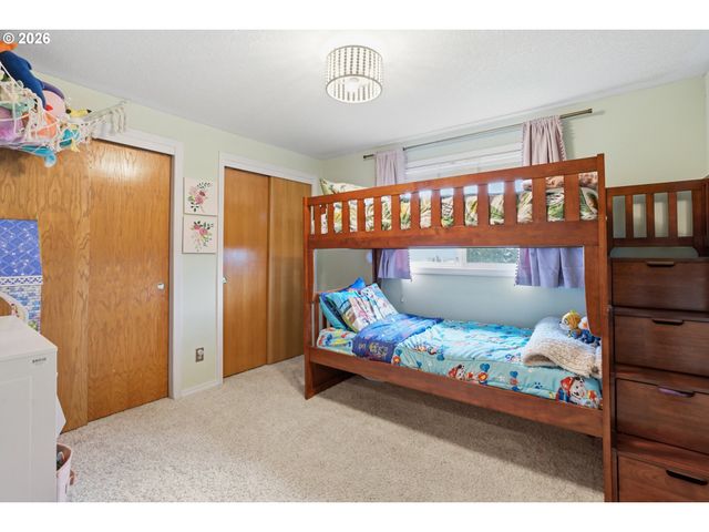 1720 7TH St, Columbia City, OR 97018