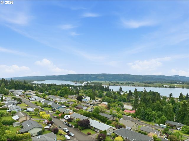 1720 7TH St, Columbia City, OR 97018