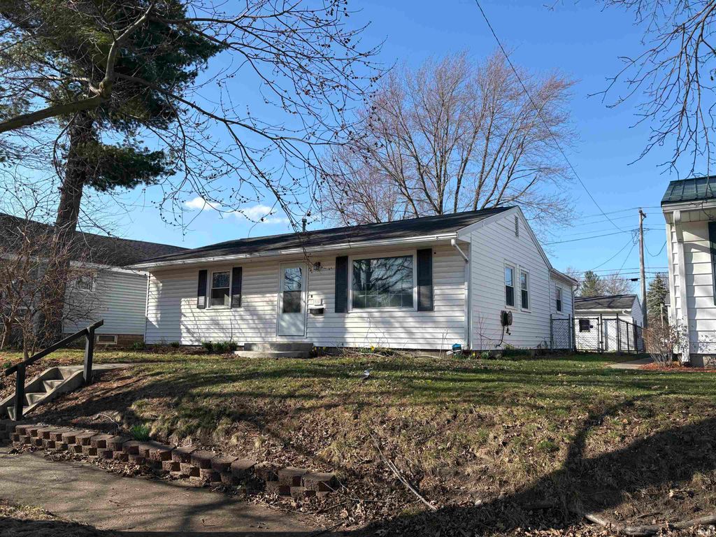 310 Columbia Avenue, Peru, IN 46970