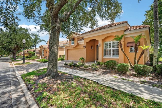 10 LAKESIDE WAY, Palm Coast, FL 32137