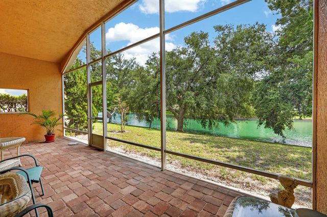 10 LAKESIDE WAY, Palm Coast, FL 32137