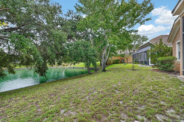 10 LAKESIDE WAY, Palm Coast, FL 32137