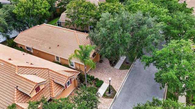 10 LAKESIDE WAY, Palm Coast, FL 32137