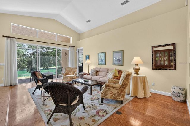 10 LAKESIDE WAY, Palm Coast, FL 32137
