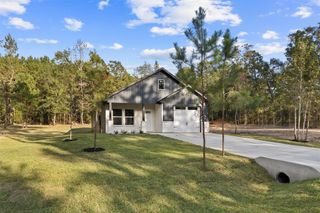 15119 Arrowhead Loop E Road, Willis, TX 77378