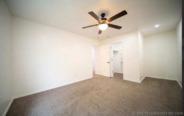 207 N Valley Drive, Catoosa, OK 74015