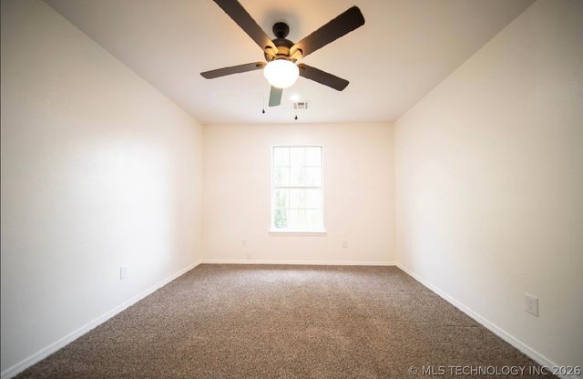 207 N Valley Drive, Catoosa, OK 74015