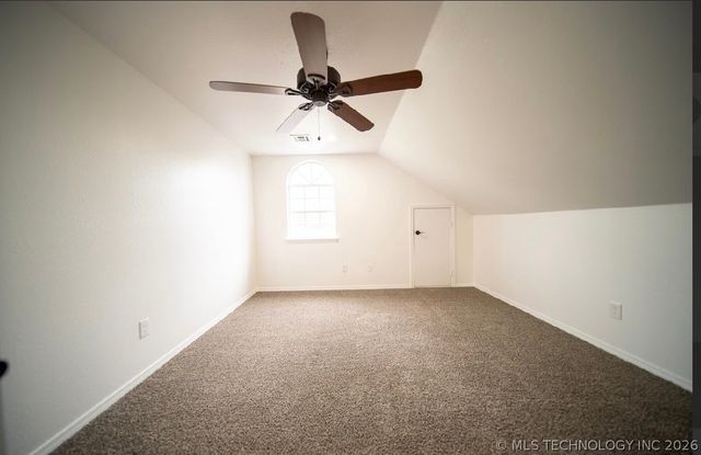 207 N Valley Drive, Catoosa, OK 74015