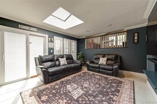 165 Pepperidge Road, Oakdale, NY 11769