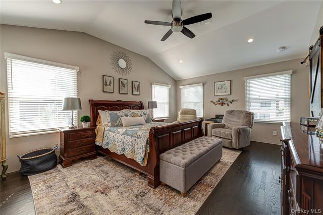 165 Pepperidge Road, Oakdale, NY 11769