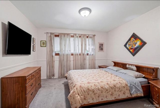 439 Windmill Point Drive, Flushing, MI 48433