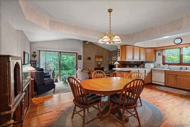 439 Windmill Point Drive, Flushing, MI 48433