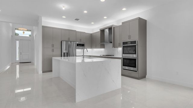 11394 VIRGINIA PINE Court, Boynton Beach, FL 33473