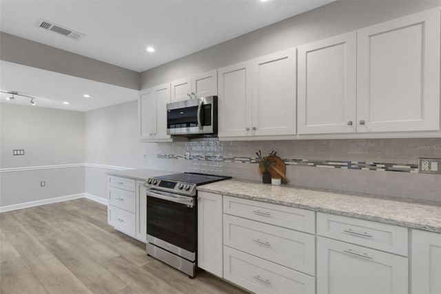 4418 LA JOLLA DRIVE, Bradenton, FL 34210