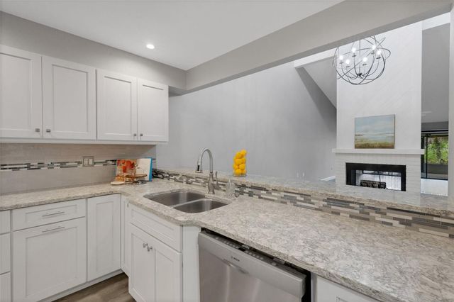4418 LA JOLLA DRIVE, Bradenton, FL 34210