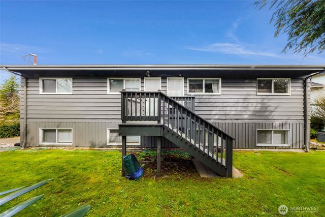 800 E Maple Street, Bellingham, WA 98225