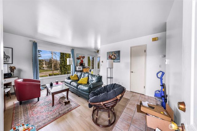 800 E Maple Street, Bellingham, WA 98225