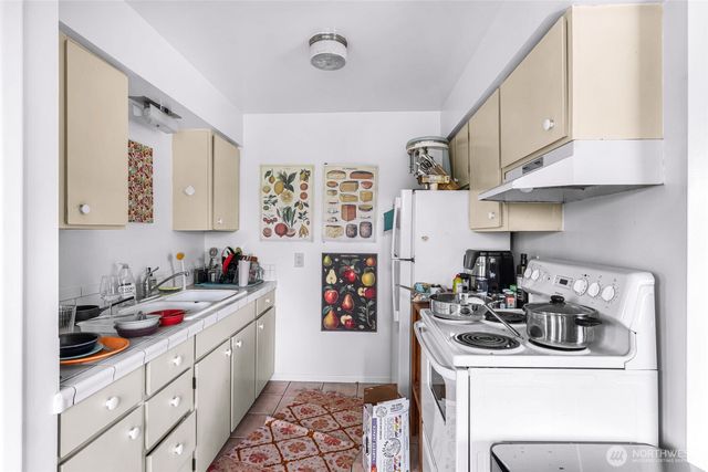 800 E Maple Street, Bellingham, WA 98225