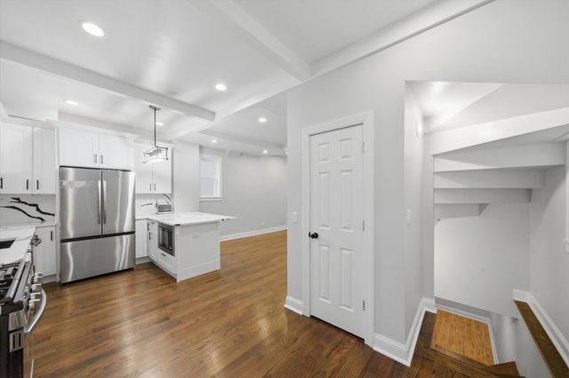 852 N Trumbull Avenue, Chicago, IL 60651