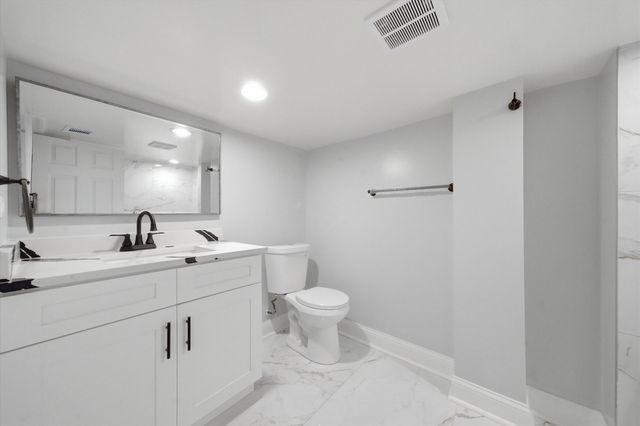852 N Trumbull Avenue, Chicago, IL 60651