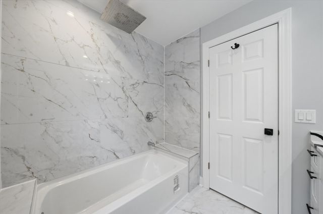 852 N Trumbull Avenue, Chicago, IL 60651