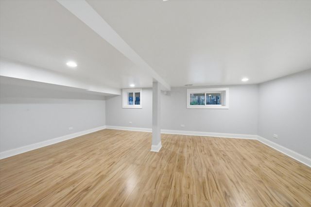 852 N Trumbull Avenue, Chicago, IL 60651