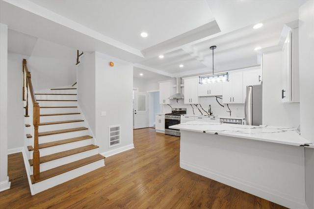 852 N Trumbull Avenue, Chicago, IL 60651