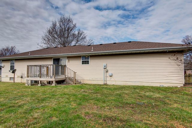 560 South Avenue, Sparta, MO 65753