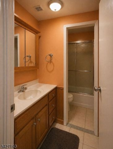 33 Cerone Ct, West Orange Twp., NJ 07052