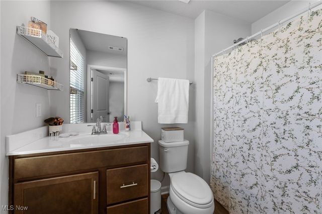 238 Leather Leaf Drive, Elyria, OH 44035