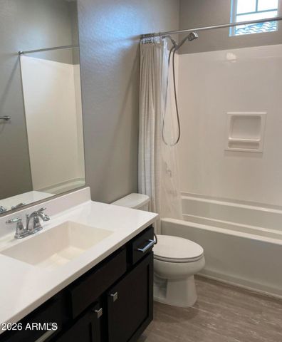 2111 S AGNES Lane, Gilbert, AZ 85295